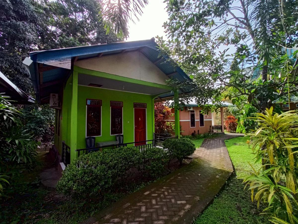 Tangkoko Lodge ビツン エクステリア 写真