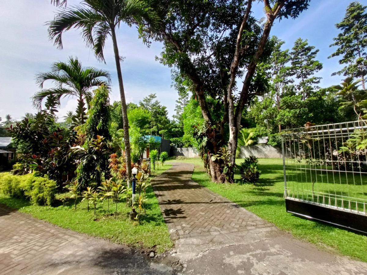 Tangkoko Lodge ビツン エクステリア 写真