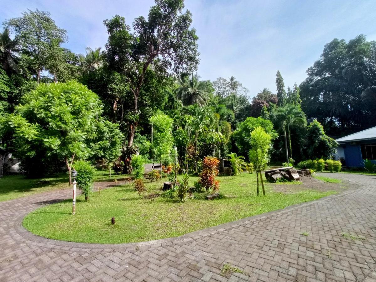 Tangkoko Lodge ビツン エクステリア 写真